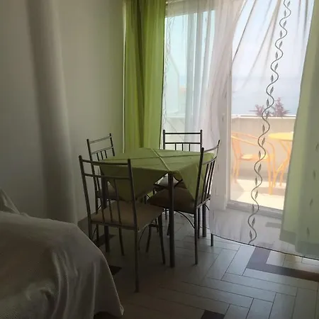 Apartments Sofija Podstrana Room photo